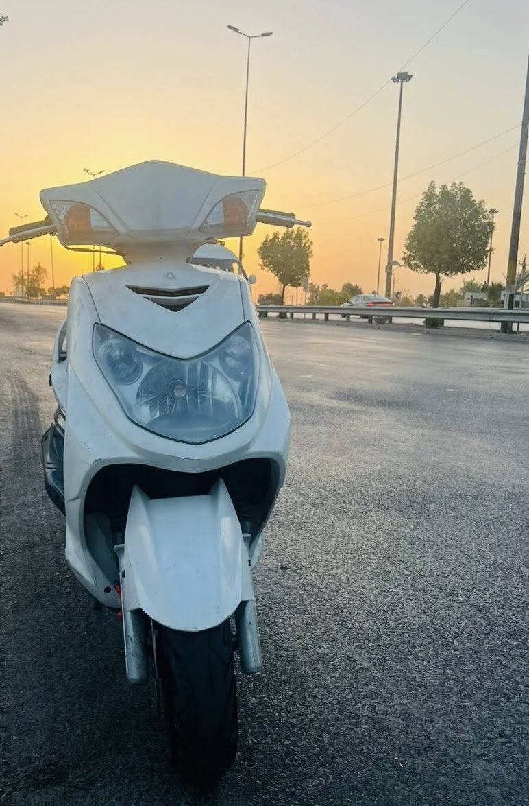 السلام عليكم للبيع دراجة سكنس الون بيض دراجة خير من الله شغلة سلف هندر تخم تاير جديد  للبيع فقط شراي تصل واتساب ‭
***********
