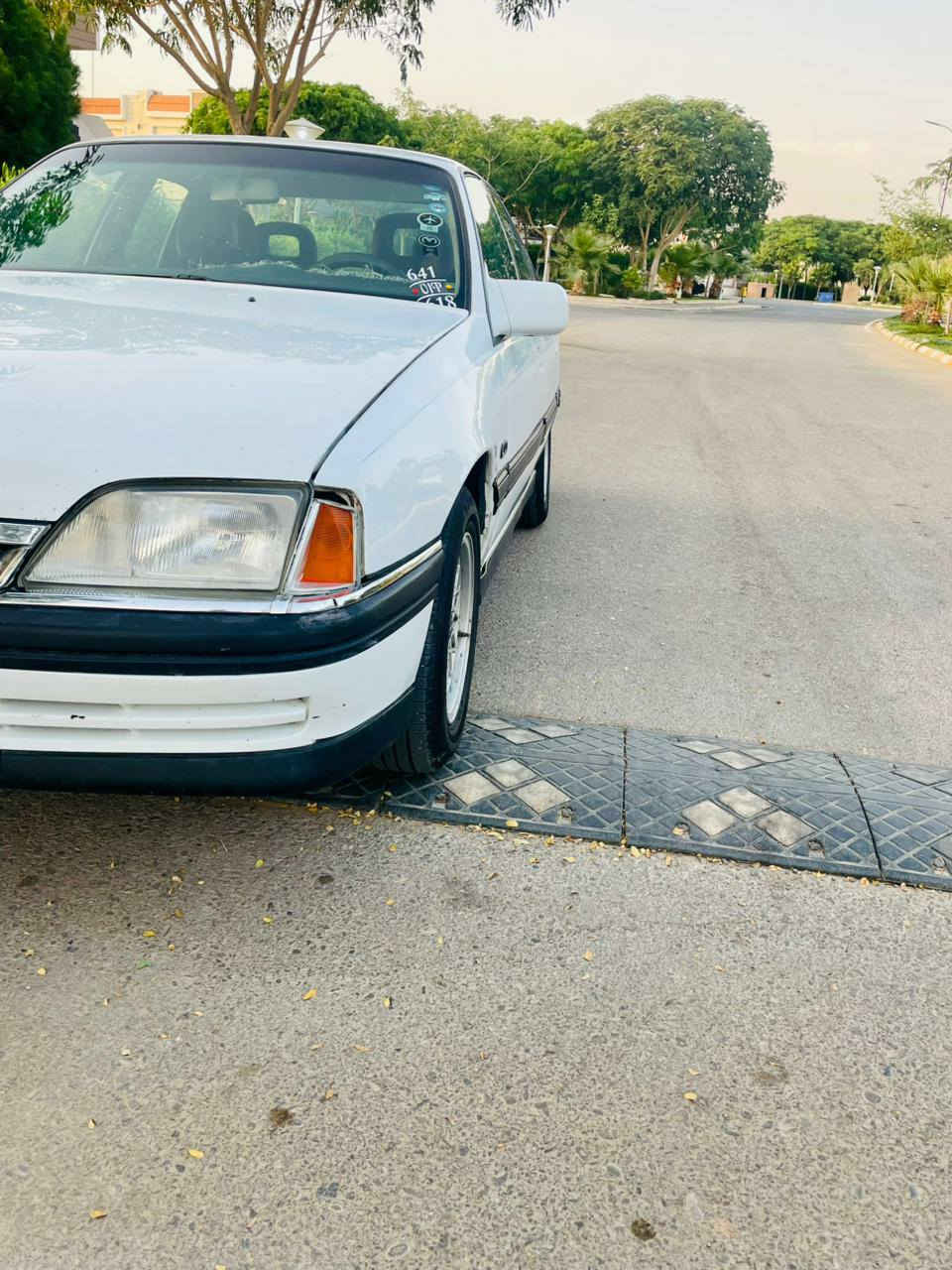 للبيع اوبل اوميكا
 موديل1993 رقم اربيل 
سيارة صبغ بلاد 
بيهه 2قطعه صبغ 
بدون سلايت 
كير عادي
بدون تبريد
 سعر 45وبي مجال
 عنوان ديالى-خانقين 
***********
