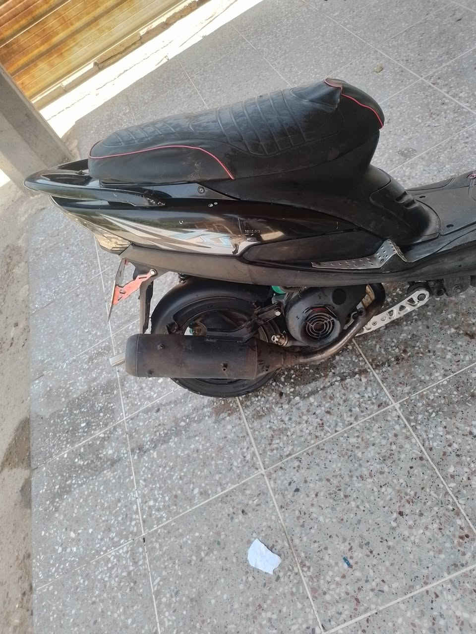 سلام عليكم ماكس عدله للبيع بيه صلنصه صجميه وشيال راجع ودبل خلفي ودشبول اكتروني وصدر رياضي واقيه رقم المدينه مفتوحه مكفول من التبخير مكان جسر ادياله ٥٠٠وبيهه مجال ***********
