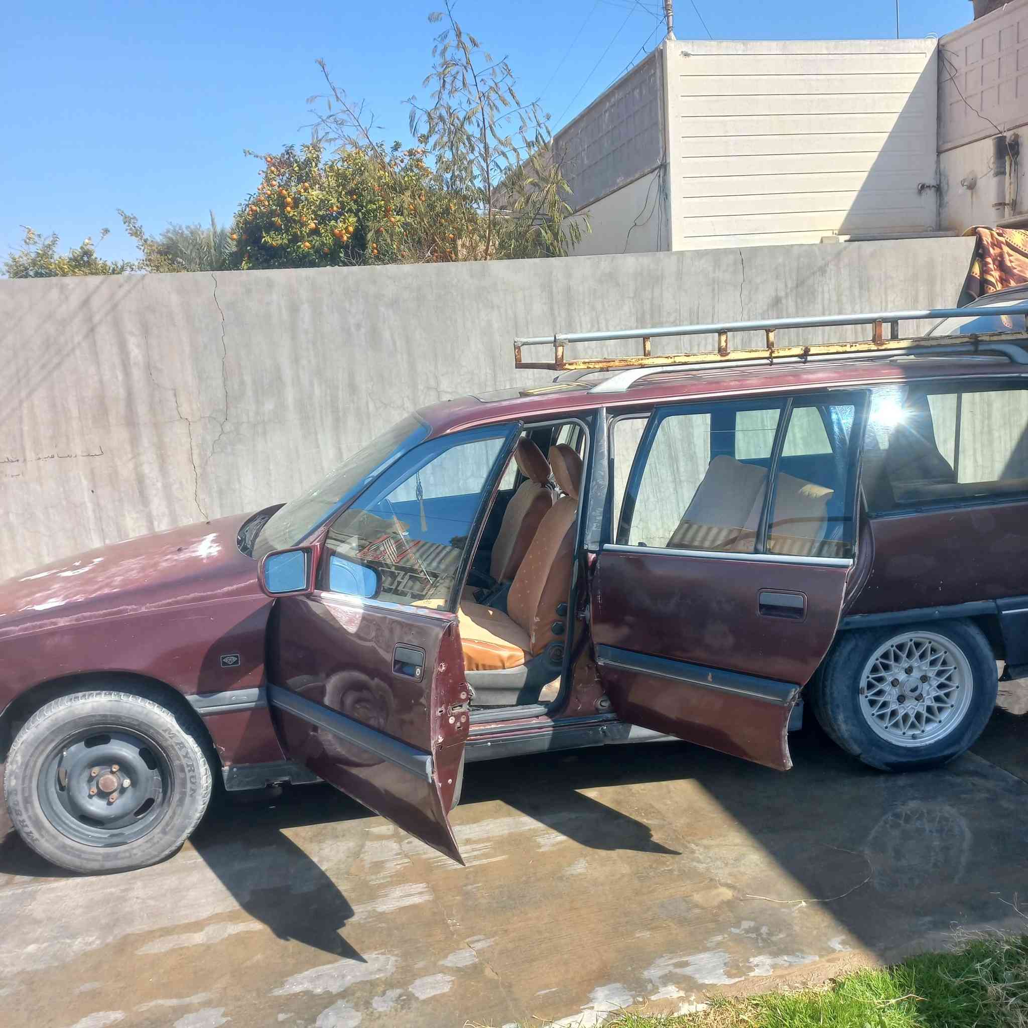 سلام عليكم سلام عليكم  عندي اوبل اميكاه ستيشن البيع محرك وكير تمام والباقي كدام العين  السعر 27 وبيه مجال السنويه صار شهر منتهيه وهذت الرقم التواصل ***********
