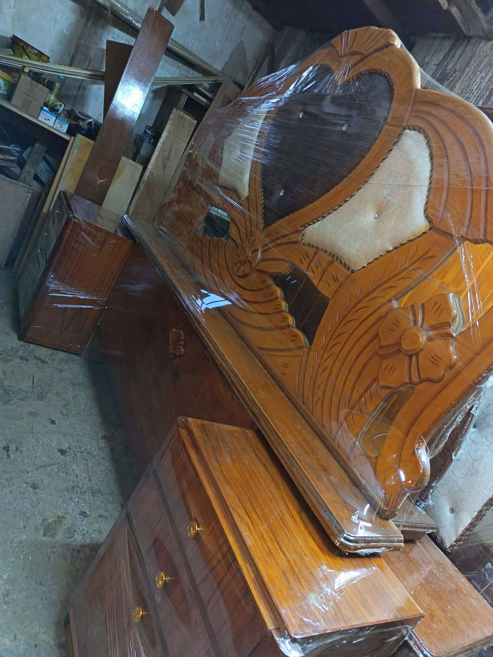 غرفاه 6 ابواب السعر 500 وبي مجال *********** بي وتساب
