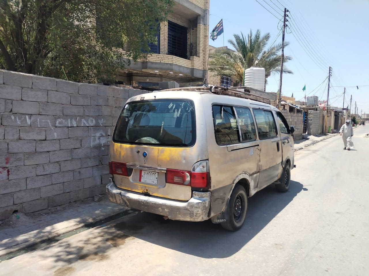 ابريجو للبيع موديل 96 تخم تاير جديد ماكينه تنقيص للاستفسار دق على هذا الرقم *********** السعر 37$ وبيها مجال بسيط
