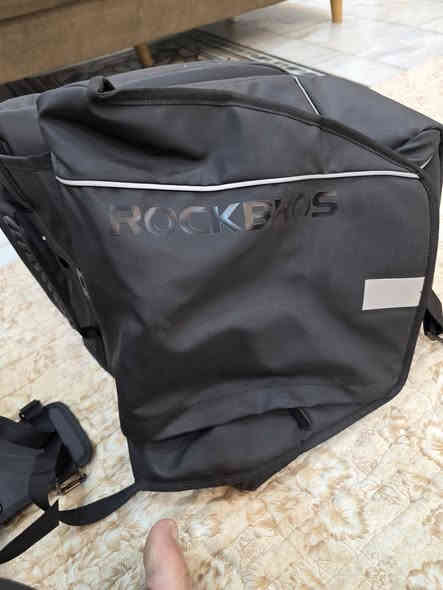 جنط وتر بروف جديدة السعر 70. الف. هاتف ***********
