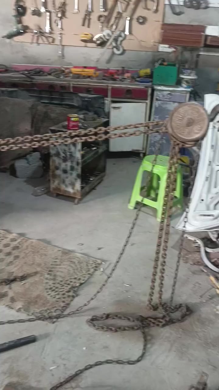 ورشة البراق العنوان كربلاء المقدسة سمكره وصبغ كافة أنواع السيارات ***********
