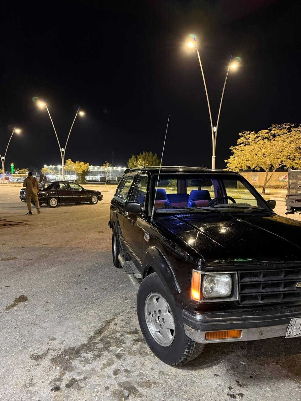 السلام عليكم
شوفرليت بلايزر موديل 1988
كير ومحرك بلاد 6 سلندر 4،3 خير من الله 
الحدادية %70 السيارة مامصبوغة تحتاج شوي ترتيب رقم انبار سنوية نافذة 2021 مكان السيارة الانبار قضاء هيت السعر 30 وبي مجال او مراوس حسب القناعة اي استفسار اني حاضر ***********

