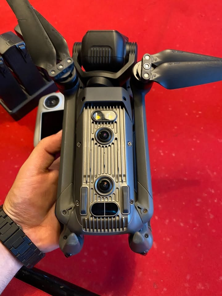 درون mavic 3 pro compo
للبيع مع ملحقاتها كامله جنطة وبطاريات وشواحن وجوستك 
ويجي وياها فلاتر nd
للتواصل واتس اب 
***********
