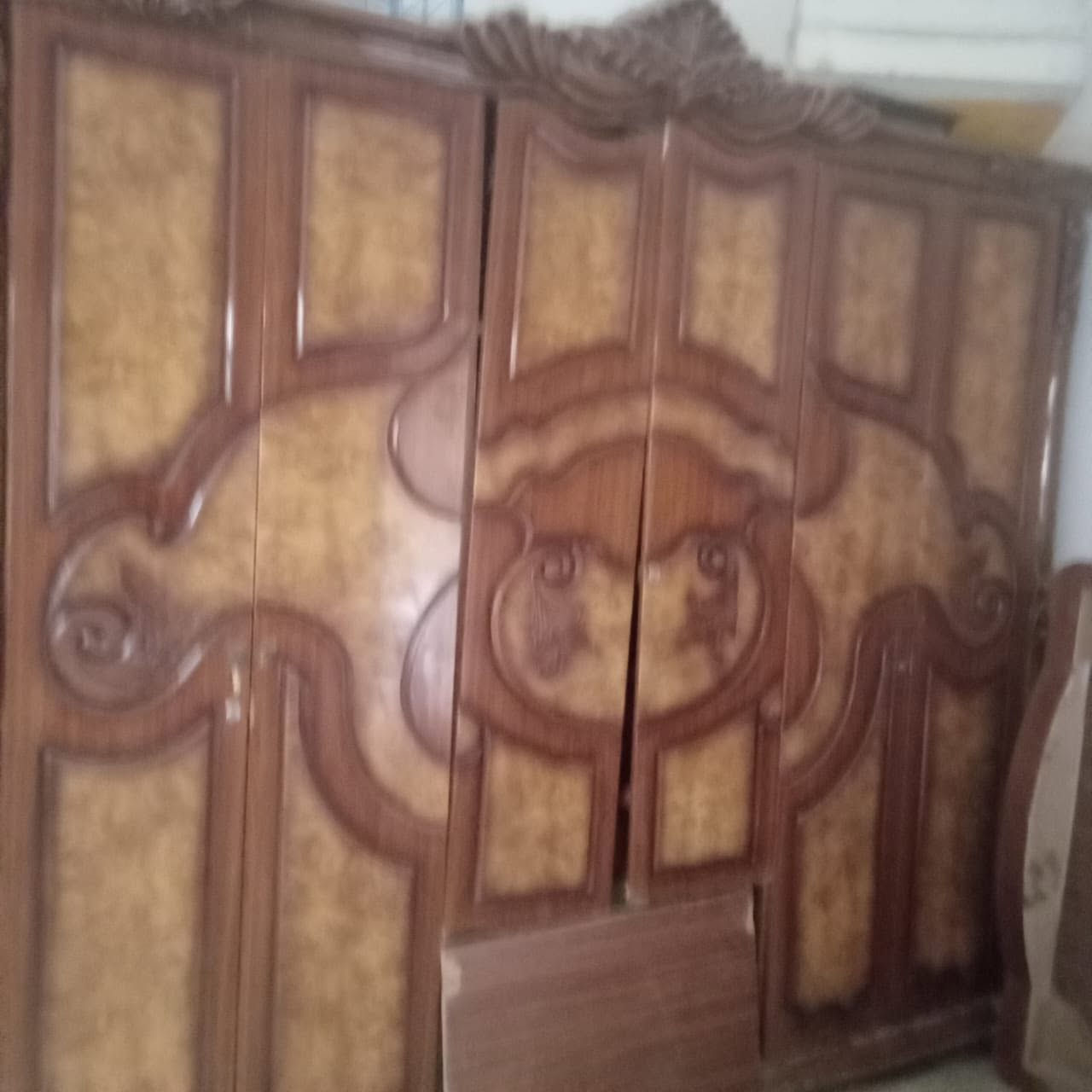 قطع من غرفه نوم السعر 200 الف وبيها مجال
حي الانصار***********
