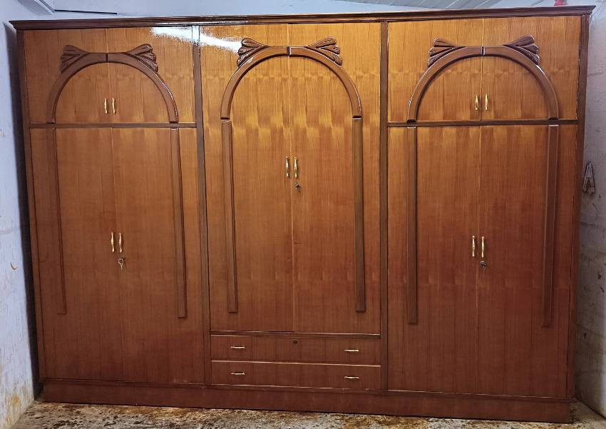 غرفة 6ابواب ملحق صاج درجة اولة مستعملة كاملة ***********
