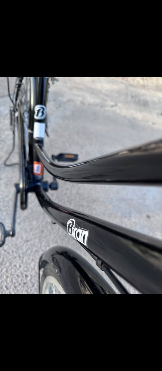 سلام عليكم بايسكل للبيع حجم 26 🌹
جديد جدآ  البايسكل كامل اي نقص ما بيه ♥️ وياله مختم كله مختم جديد لون اسود  السعر 110 وبيه مجال لشرايه المكان بغداد
قرب حي الجهاد رقم الهاتف***********
الي ما يعجبه المنشور خلي يعبره
    ما مبري الذمة الي يخرب
