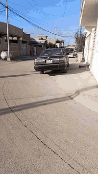 دار زراعي حديث بناء درجة اولى في بداية حي الصدرين طابقين يحتوي على ثلاث غرف نوم واستقبال وحمامات البناء طابوق يسلم البيت كامل بعد إكمال اللمسات الأخيرة للبناء.
للتواصل معنا على الخاص اواتصال 
***********
***********
