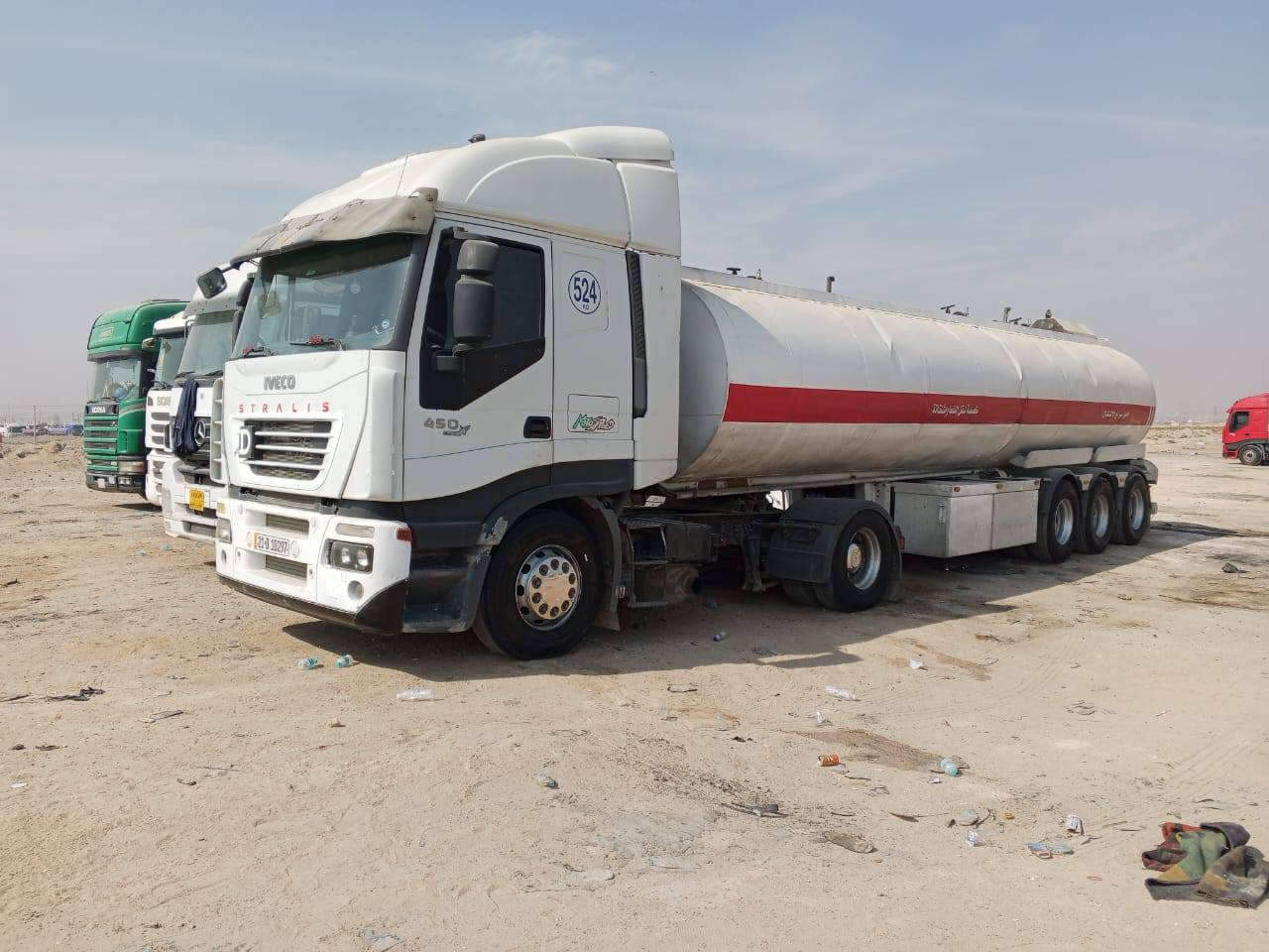 إسلام عليكم افيكو البيع موديل 2006 تانكي بويلر مقلف 17 سياره فول مواصفات تبريد تدفئه  ريتادر 6 طكات كير بيانو 12 نمر حجم المحرك 450 تحكم ستيرن  تخم تاير طوناج جديد سياره خير من الله مابيهه أي نقص سعر200  مكان سياره بقداد الإستفسار *********** سياره جاهزه للعمل تشتقل عل بصره
