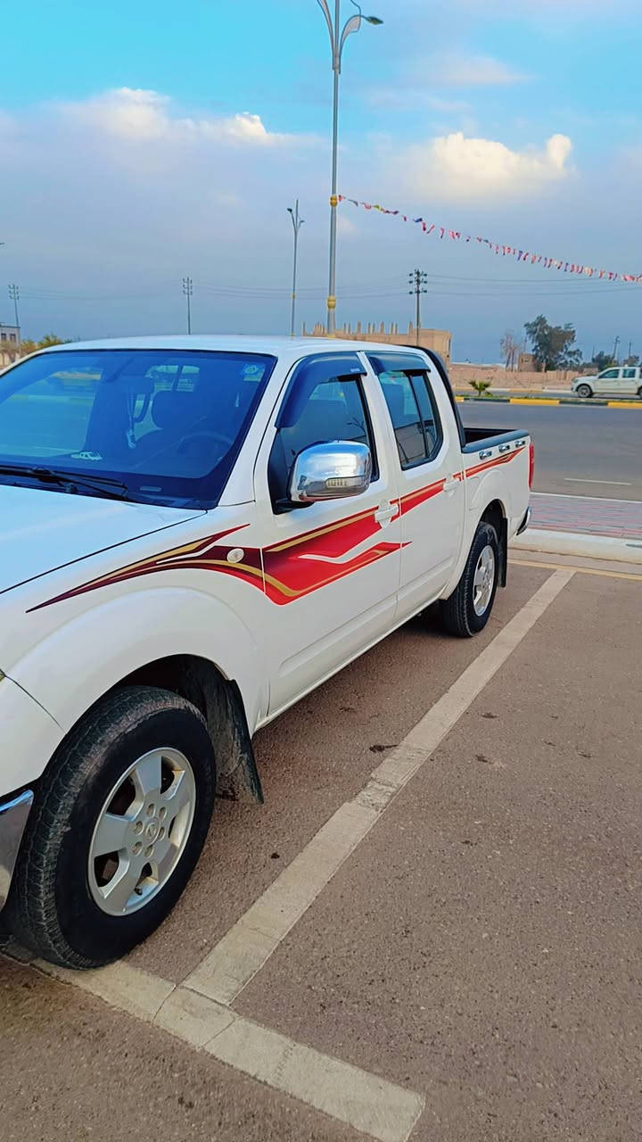 سلام عليكم نيفارا للبيع مديل 2013🧿
كير اوتماتيك ماكان السياره كربلاء حي الاطارات
 سنويه لحد ٢٠٢٨سياره خير من الله نضيفه كلش 🧿
السعر 130 وبيها مجال كلشي بيها شغال تخم تاير 
جديد نفس ماوضح بصوره ***********
رقم بغداد
