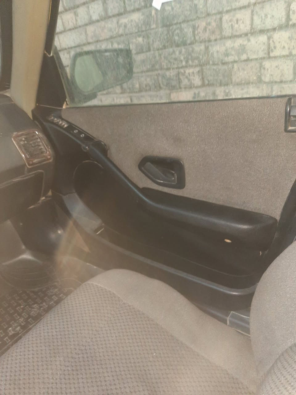 السلام عليكم من رخصة صاحب الكروب اخوان اني مكلف بلنشر سياره بيجو بارص ٢٠١٥ بغداد مصفره غرامات عليها هيئه مال سنه عل صاحبها    سياره حلوه نظيفه ٨٠%١٠٠ تدفئه تبريد محرك كير صدر تايرات كلها مكفوله بيها جاملق الايمن بيها تبديل الجامات مشكلات بيها روله بي صوت فقط السعر ٤٠ بيها مجال ***********
