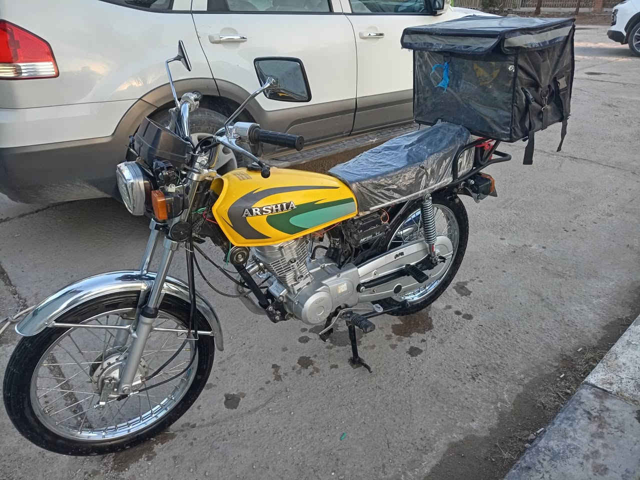 اللهم صلى على محمد وال بيت محمد السلام عليكم
دراجه للبيع مستعجل مطلوب دين
ارشيا صفره رقم وسنويه لوحات 2 رقم انكليزي
الدراجه تخبل مثل ما موضح بالصوره وان شاء الله تعجب الي ياخذه ويدعيلي مداريه دهن وبانزين
السعر مليون و 100 الف بيه مجال للطيبين
للتواصل اتصال:***********
للتواصل واتساب:***********
