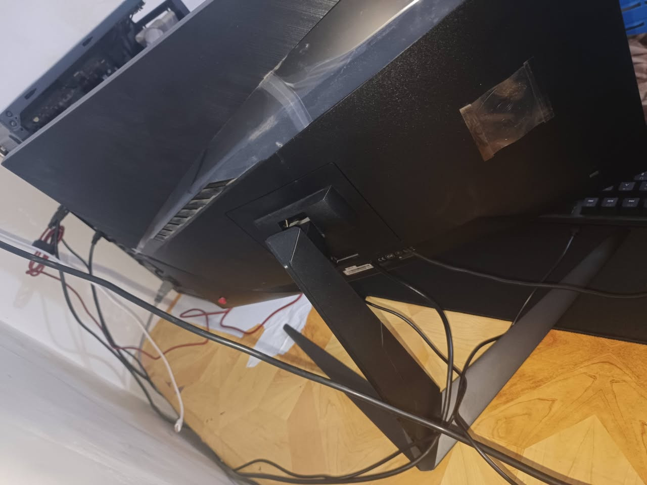 السلام عليكم

شاشة كامل ملحقات بالجيس كلش نظيفة محافظ عليها واستعمال قليل كلش

مواصفات

1920x1080p (FHD)

1ms

VA
Curve 1500 منحنيه
144hz

باقي المواصفات ع الكارتونه اريد ابيعها اجيب شاشة ips علمود الالوان للمونتاج فأذا اكو شاشة نفس المواصفات بس ips عادي اراوس

سعرها 160 ألف 
مكاني نجف / حي ميسان 
*********** راسلني واتساب
