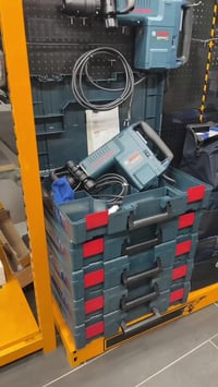 الخليل شارع السلام • توصيل