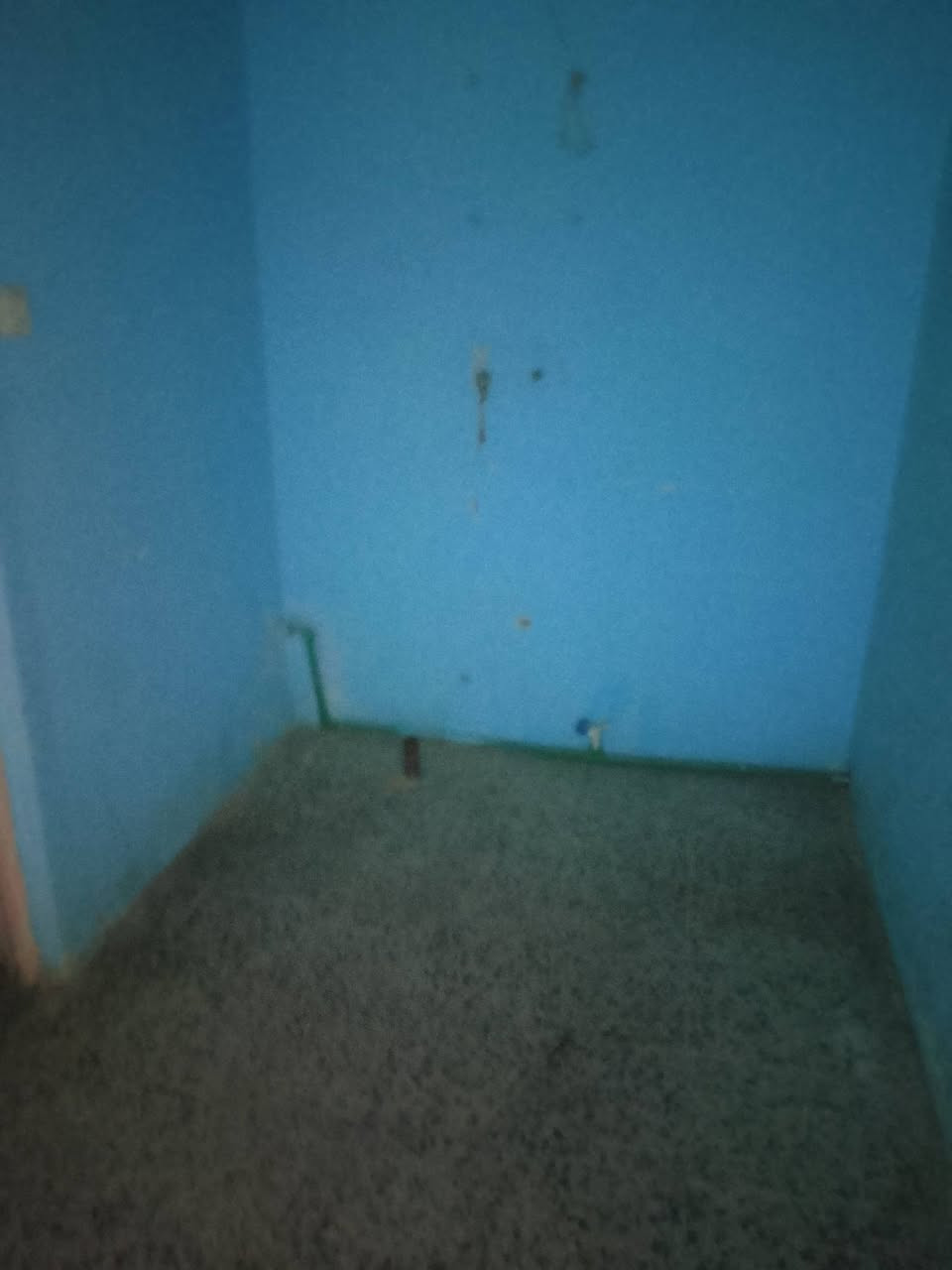 يوجد شقق عدد 8للايجار
تحتوي كل شقه على غرفتين وصحيات ممطبخ 
سعر الايجار 250الف
المكان
فلوجه  حي الجمهورية تقاطع العياده الشعبيه
فوق صيدليه الحسنه
يعني بسنتر الفلوجه
الاستفسار اكثر الاتصال
***********
ابو عباس
