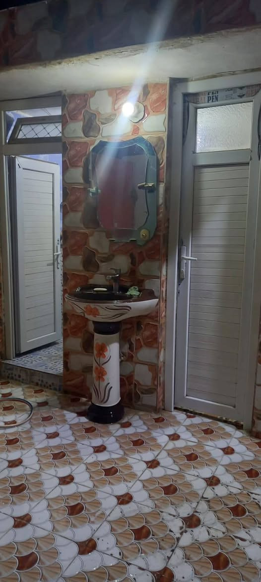 #دار_للبيع
دار للبيع ١٠٠ متر طولاني طابقين 
#الطابق الاول طرمة استقبال هول مفتوح ع طابق الثالث  وبالاخير مطبخ وحمام وترك  
#الطابق الثاني غرفتين وهول  وفوك سطحين
زين القوس قرب مدرسة الاوائل الاهلية بضهر الشيرازي
#السعر 
مبادرة 95 مليون  النقد 90مليون
*********** + وتساب
