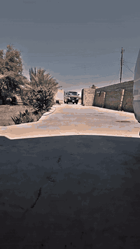 نيسان يورفان 2012 بيهة ضربة بجم وبيهة صندوك امبدل وبيهة بارة قليل بربع الاخير يم البك لايت الأيمن مكينة جديدة حاوية ما مفتوح بيهة برغي كير اكسل مكفولات تخم تاير جديد تريد شغال دوشمة جديدة باب سلايت كهربائي صدر امامي خلفي جديد السيارة عليهة غرامات كلهة علية ينقص من سعر السيارة السعر 135 العنوان بغداد جسر ديالى الكرغولية او تقاطع النهروان ***********
