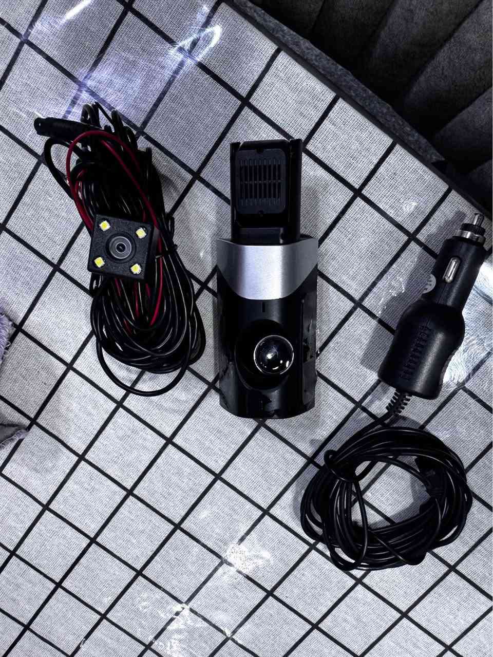 داش كام ٣ كامرات للبيع بدون اي عيب امامي داخلي خلفي فول مواصفات تنربط على جهاز و1080k وضوحها كركوك, العراق


**إذا كنت صاحب هذا الإعلان وتريد حذفه لأي سبب، رجاءا أرسل رسالة إلى الدعم الفني**