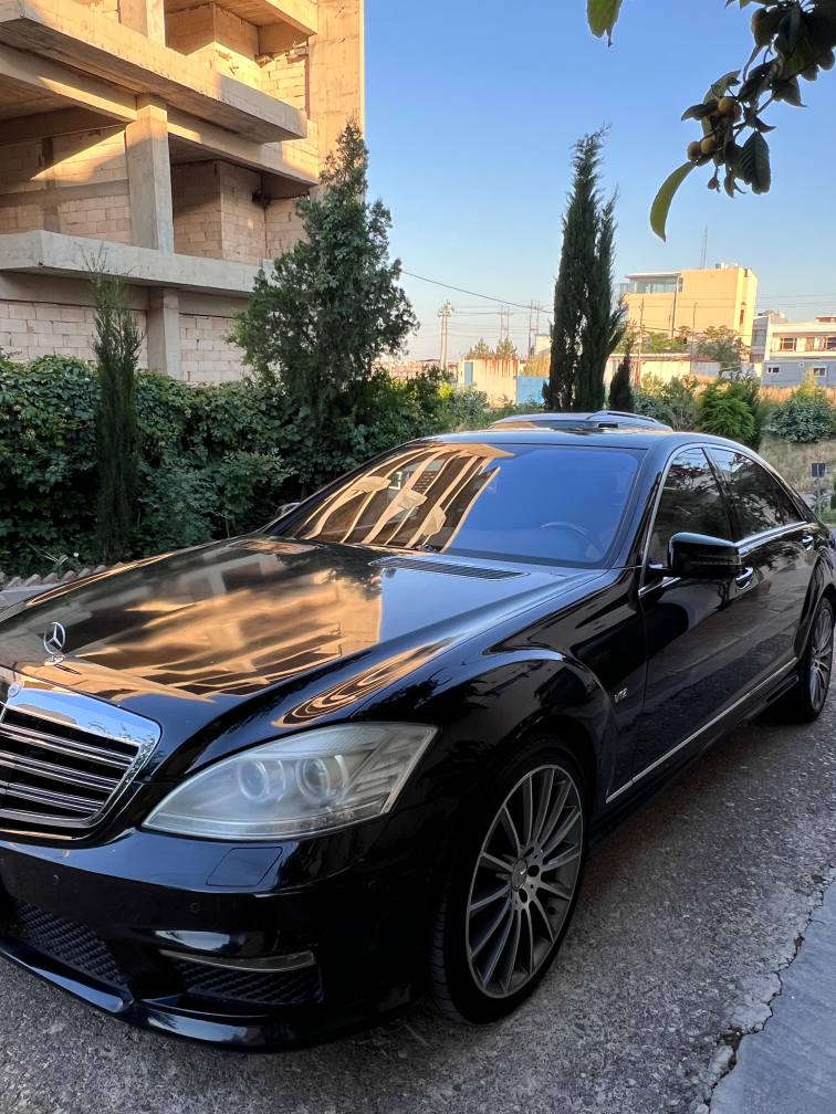 مێرسدیس (S550) مۆدێل ٢٠٠٨ مواسەفات یابانی ، ناو کاڵی سەقف ڕەش
کامل کراوە بە ٢٠١٣ ە
مەکینە V8ی 5.5 لیتر
١٨٥ هەزار رۆشتوە
کامل مواسەفەت جگە لە ڕادار
 تەنها چەمەلەغێک و سەر بۆنیدنی بۆیاخە لەسەر ساغی بۆیاخ کراوە لە دووبەی.
گێر و مەکینە و هەموو شتێکی بە شەرت ، بەێ تەق و ڕەقە هیچ مەسرەفێکی نیە
چوار تایە و دەبڵی تازەی لە ژێرە
***********
*********** حلبجة, السليمانية
