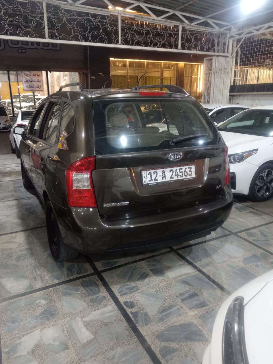 Kia Rondo
للبيع
فول اوتوماتيك
بيها صبغ جاملغ خلفي يسار 
وباب خلفي يسار
محرك وكير جديد
رقم وهزه جديد نينوى
السعر 85$
مكان السيارة موصل 
للاستفسار
*********** موصل, نينوى
