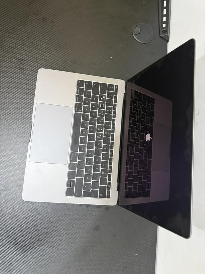 ماك بوك برو 2017 - 13.3 انج
مستعمل قليل نظيف جدا ، عدد دورات الشحن 155
SSD = 512 , RAM 8GB
الجهاز جدا نظيف واستعماله جدا قليل شبه الجديد 

مكاني كربلاء المقدسة / النجف الأشرف / القادسية
 ، لا يوجد لدي خدمة توصيل 
رقم التواصل : ***********
