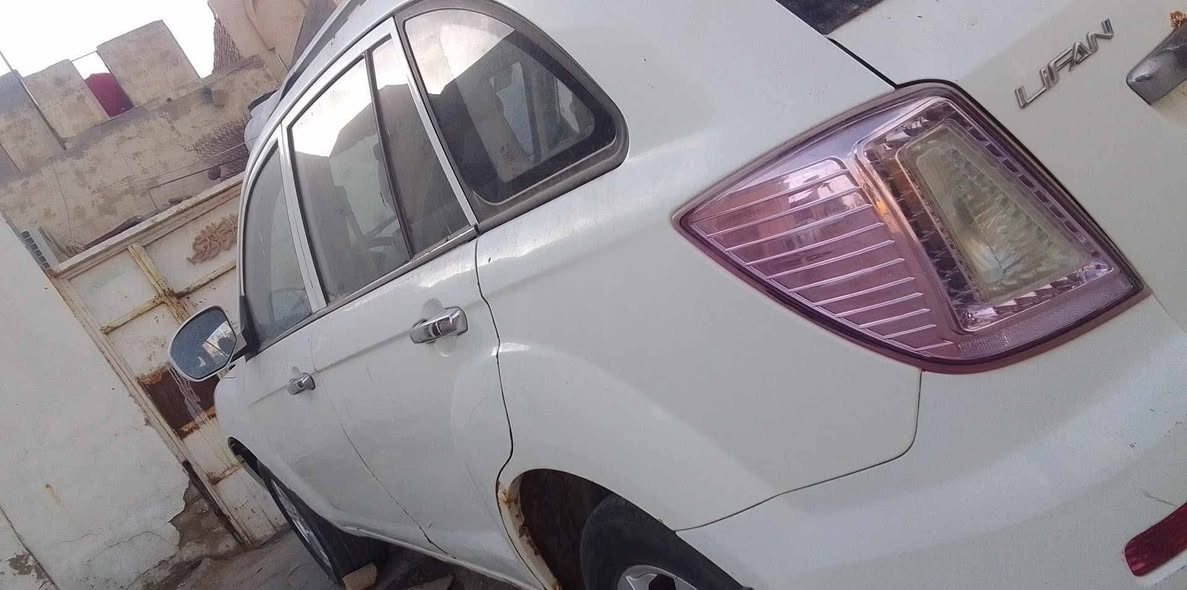 سلام عليكم 
ليفان X60 موديل ١٣ سيارة كير كفالة محرك بي خيط بخار رقم قادسية السيارة بيها حالوب بالبنيد والقمارة السعر 28 وبيها مجال مستعجل عالبيع.. المكان/ديوانيه الجلبيه  للأستفسار الاتصال على الرقم/
***********
