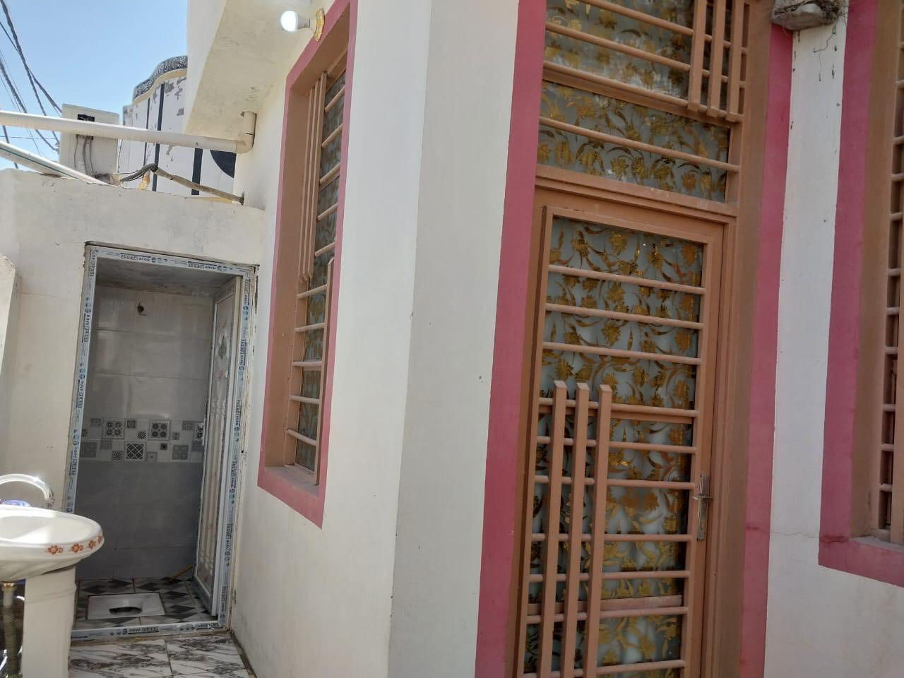 السلام عليكم
100 متر مربعة صب مسلح اساس وسكف طابقين الطابق الأرضي غرفة وصالة واستقبال ومطبخ وصحيات داخلية وخارجية الطابق الثاني غرفة وصالة وصحيات السعر 55 وبي مجال للإستفسار ع ***********
مكلف بالنشر..
