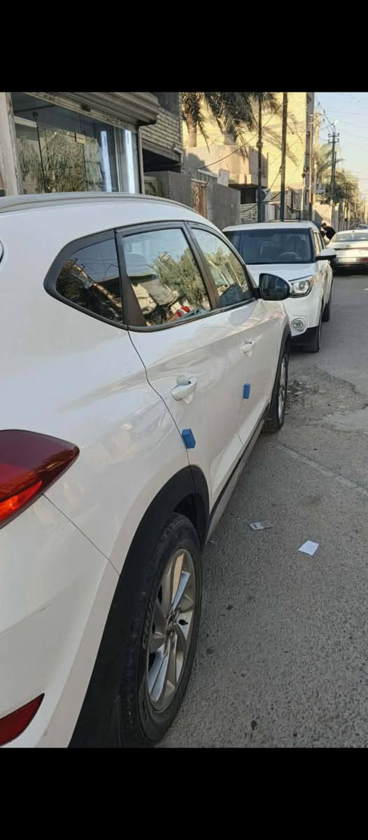 سلام عليكم ورحمت الله وبركاته من رخصت الادمن المحترم توسان لبيع موديل 2018 وارد امريكي حادث موضح بل صور بيه لغد امصلح سياره خير من الله كامله من كلشي مكينه كير حداديه تبريد كامله سعر 137 مكان مدينه الصدر جميله السياره بسمي تحويل ثاني يوم ما ابيع اله مكاتبه مروريه للاستفسار رقم الهاتف ***********
