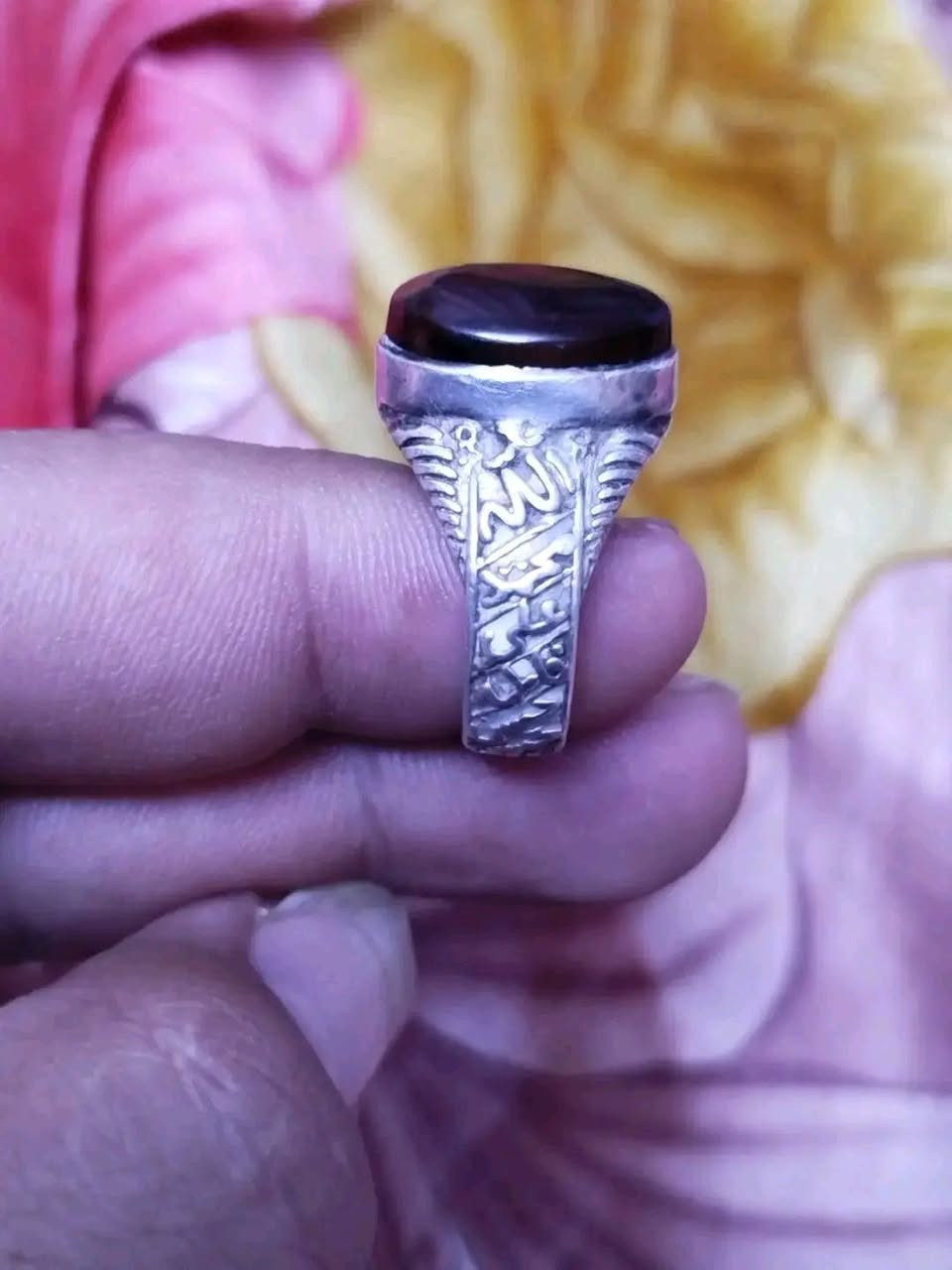 عقيق يماني مصور رباني قديم كبدي سلطاني اصلي مجرب قديم محبه عقد لسان


**إذا كنت صاحب هذا الإعلان وتريد حذفه لأي سبب، رجاءا أرسل رسالة إلى الدعم الفني**