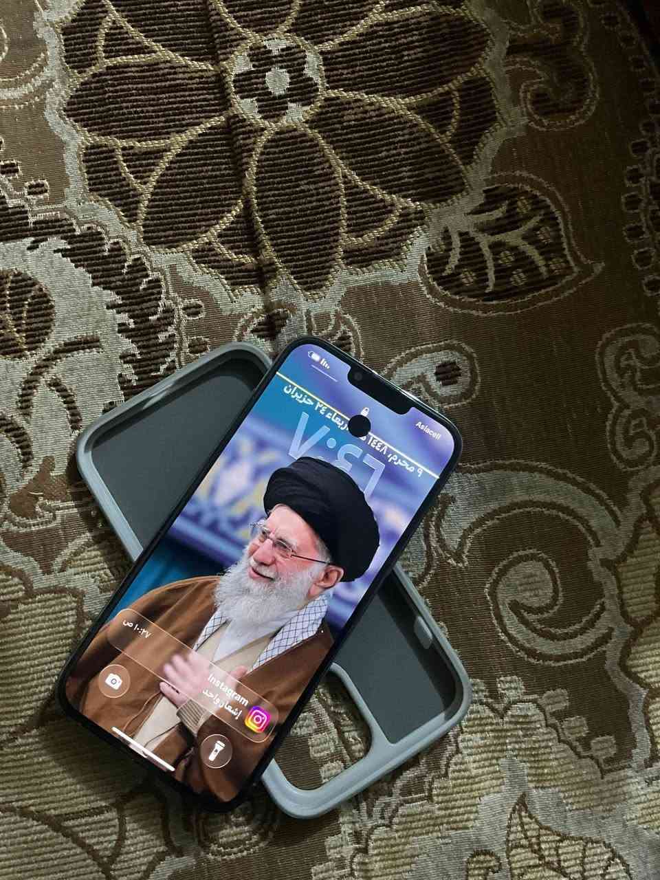 آيفون 13 برو ماكس البطاريه 74ذاكره 512   كفاله بس طاح مني وصار هاذ الخط وما مءثر علي ابد الكامره غير معرف تصوير فول  سعر 575 وبي مجال جهاز كدام عينك نضافه 100 ويرحم الموتاكم المو شراي لا يتخل ويتعبني


**إذا كنت صاحب هذا الإعلان وتريد حذفه لأي سبب، رجاءا أرسل رسالة إلى الدعم الفني**