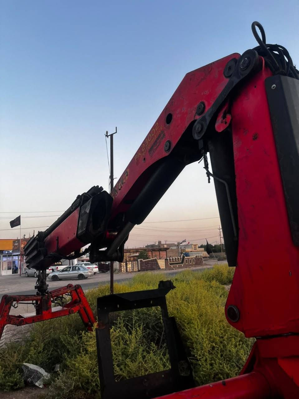 كرين للبيع عكاف معه بدي الماني ومضخه كامل  ***********
