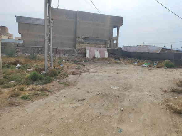 السلام عليكم قطعه للبيع بالبكرلي العبوديه مقابيل المنتزه بشارع القضاة  قرب موقع مميز ومرتب 

 كافة الخدمات  شارعها 10 متر طابو صرف 133 متر 

مع 255 متر طابو زراعي سند 25 لنفس الشخص تنباع كلها 

وتنباع الطابو الصرف وحدها 
 السعر المطلوب للقطعه  كلها الطابو الصرف والزراعي 225 مليون وبي مجال 
للاستفسار مراجعة مكتب عقارات البقيع الكائن في نهاية شارع الطوارئ

او الاتصال على الرقم *********** حسين المعموري
