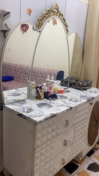 غرفه للبيع استفسار خاص او رقم 07762544171