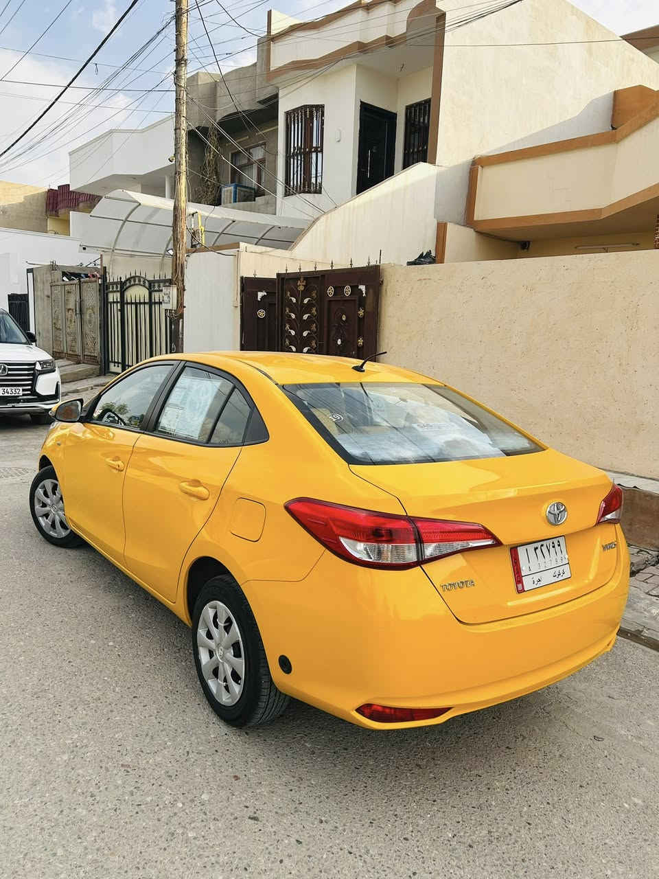 يارس 2018 مواصفات SE سياره بيه جامرغ مبدل و كارت على  بونيد  سياره غاز و بانزين بطاقه بنزين بي تايرات جديد سعر 115 بيمجال للطيبين مكان كركوك قادسيه 
***********
