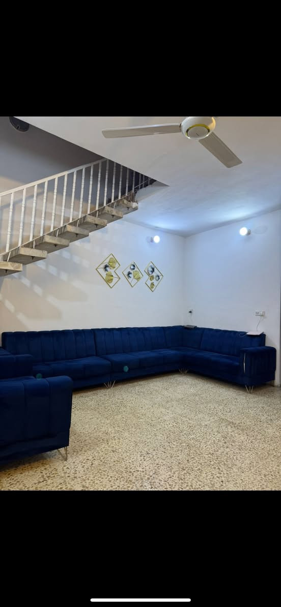 بيت للبيع المساحة ١٥٠ متر طابق واحد يحتوي على ٢ غرف نوم مطبخ صالة استقبال وحمام الشعلة ام نجم شارع النائب حيدر الفوادي للاتصال ***********
