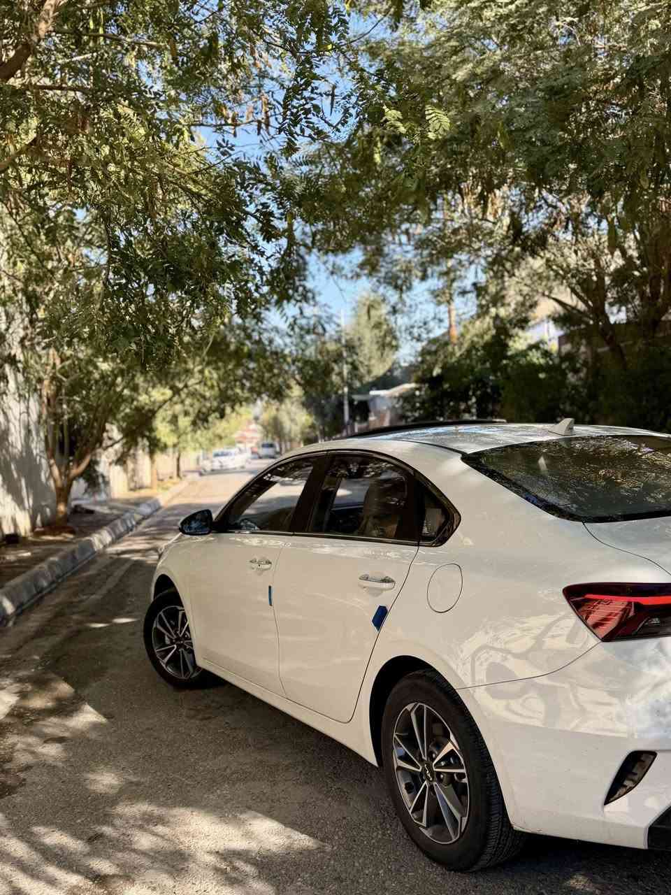 وين اللي يدور سيارة جديدة . ومال بيت . وكوري . ومناسبة

كيا كي ثري K3 موديل 2024

الي تجي فول  مواصفات تحكم ستيرن كامل سلايد فتحة  ورادار 

.
محرك 1500 دبل نوزل كير 8 نمر 

رقم اربيل بأسمي تحويل مباشر

 ماشية 13 الف 

🔴المواصفات 

✅️فتحة

✅️شاشه كامرة 

✅️تبريد قطعتين + لمس

✅️تحكم ستيرن جهتين 

✅كروز ️مثبت سرعة 

✅️بصمه أبواب و بصمه تشغيل

✅️شاحن واير لس 

✅️شاحن تايب سي شحن سريع 

✅️كير طياره 

✅️يدات نيكل 

✅️شاشه بالكير

✅️لايت لد زينون 3 عدسات متحركة + الخلفي هم لد متصل 

✅ أشاير لكزس️ متحركة 

✅المري الجانبية بيها ️اشاير + هيترات 

✅️صندوك ذكي بصمة ( يفتح عند الاقتراب )

✅️كشنات جلد أبيض وليس أسود 

✅️سايد بريك بصمة

✅️أوتو هولد (auto hold)

✅️درايف مود 4 وضعيات

✅️(sport+eco+smart+comfort)

شاشة عداد دجتل 

وبيها بعد مواصفات 

⬅️ السياره بدون أي صبغ شرط من دعامية لدعامية

 رقم صاحب السيارة *********** بي واتساب 

 📌 المكان كركوك 

السعر 147 ورقة
