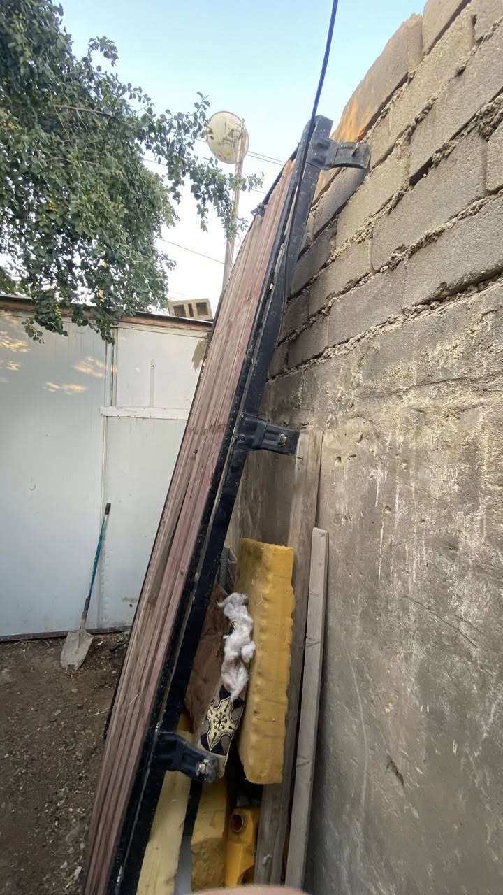 السلام عليكم، سيباية نضيفه للبيع عوزها بس صبغ رايدها بـ 100 وبيها مجال مكاني البصرة الزبير *********** واتساب
