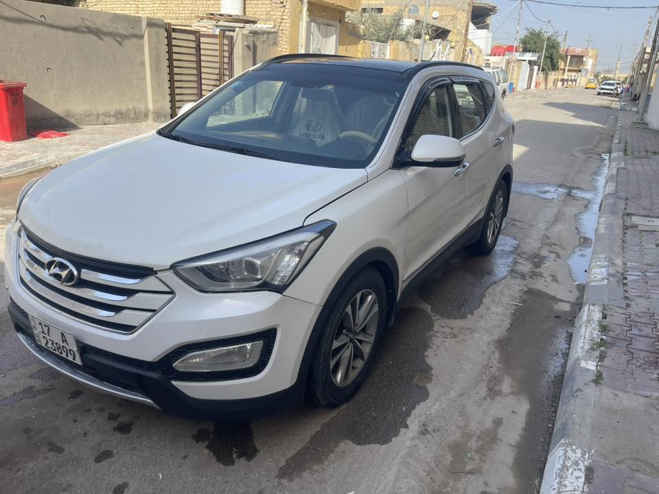 السلام عليكم سنتافي للبيع فول 2015 خليجي فول 7راكب تلث قطع تبريد بانرامه مصبوغه قطع ابيعلك حزام بيها ضربه جاملغ امامي جهت الصدر مكينه 4 سلندر مكانها الكوت السياره بسمي رقم نكليزي سعرها 130 وبيها مجال قليل تفاصيل أكثر اتصل 
‭٠٧٧١ ٤٧١ ١٤٦٨‬
***********
