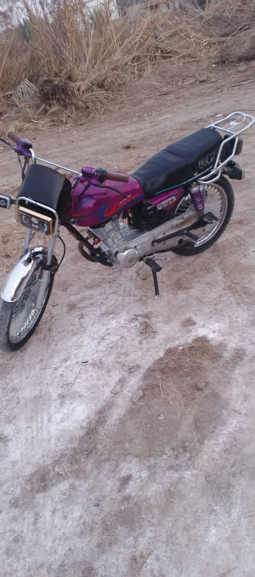 للبيع تايكر غطاس موديل ٢٤ بيه خسفه بل تانكي السعر ٦٥٠ وبيه مجال اوراق مكاني الحمزة  الغربي خيكان ***********متواجد خاص
