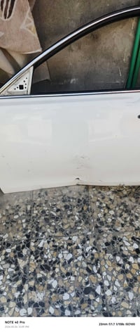 باب كامري 2008 • باب فارغ • ضربة بسيطة