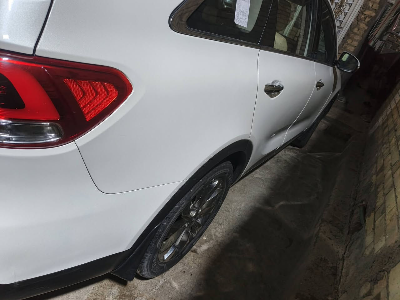 السلام عليكم سورنتو 2016 شكل 20 بغداد.  تحويل مباشر فول موصفات  سعر 215


**إذا كنت صاحب هذا الإعلان وتريد حذفه لأي سبب، رجاءا أرسل رسالة إلى الدعم الفني**