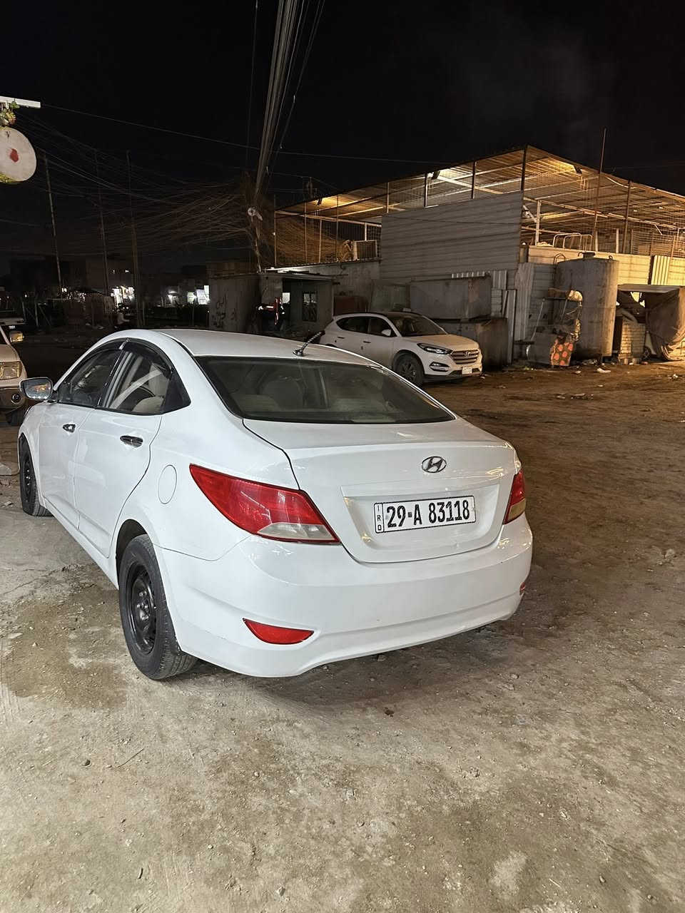 السلام عليكم للبيع هونداي اكسنت خليجي موديل 16 كوت
فول  السياره حلوه ضربته صفحه السايق 
محرك 1400
تبريد ثلج  تخم جديد 
للأتصال ***********
السعر 70
