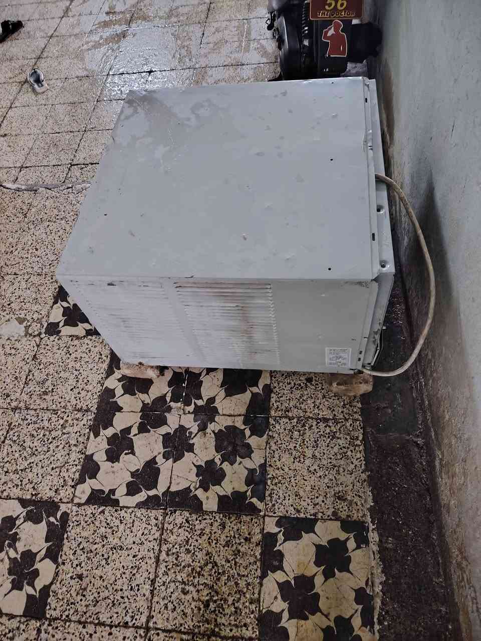 سبلت كنديشن نوعيه جنران نضيف تبريد ثلج قاعده تثبيت وياه سعرو 250 بي مجال ***********
