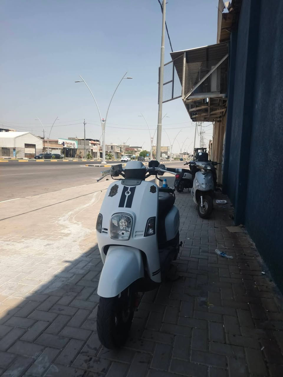 دراجة بوليسي نضيفة كلش تخبل مكينة مجفتة مرة وحدة تجفيت يخبل كلشي شغال اشاير لايتات تايرات تخبل شلعتهة حلوة نعومة 750  وبيهة مجال ***********
