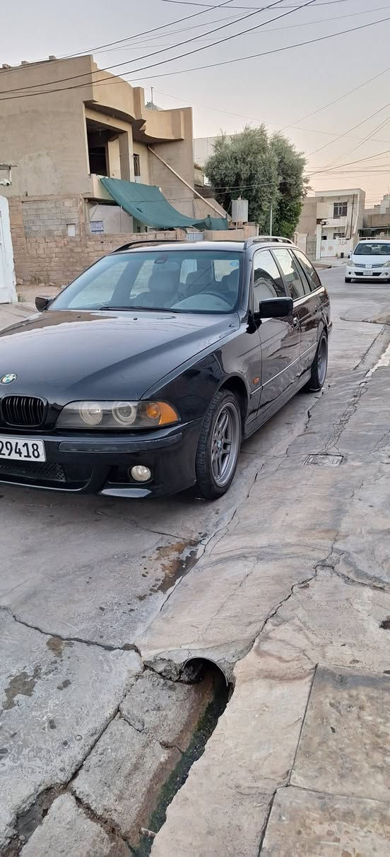 ٢٠٠٤ بومة  525محرك كبس فول اوتو  بالشرط بدون ضرر صبغ جمالية درجة اولى فرن  مكاني كركوك
***********
