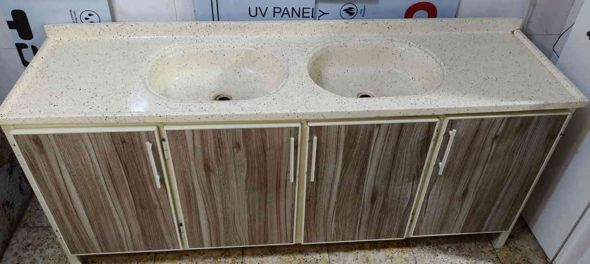 كاونتر تفصال 3 قطع كله مرمر نظيف جدا لايوجد ضرر العنوان بغداد الشعب الرقم *********** يوجد فيديو والتفاصيل كاملة على الواتساب
