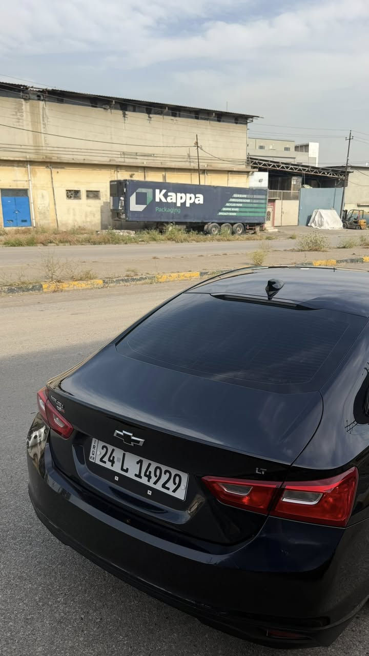 السلام عليكم
Chevrolet Malibu LT 2023
بصمه . تحكات . هندبريك بصمه . كشن كهرب . وبقيه المواصفات المعروفه 
سياره ماشيه 44.ml 
مكينه كير تبريد بشرط 
سياره جاهزه على 24 حبه 
رقم دهوك 
سعرها مناسب  117$ وبيها مجال كلش بسيط 
سياره قطعه صبغ 
ترهم مراوس وبيع 
للتواصل 
7717084504
