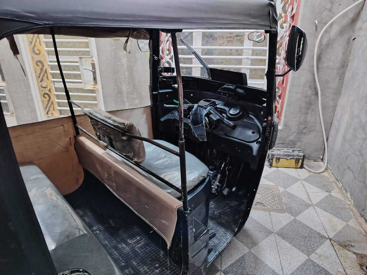 سلام عليكم تكتك ٢٠ بياع حي العامل والتفاصيل بلمنشور٦٤٠٠السعر ***********
